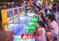 夜市孩子娱乐,孩子们的欢乐时光
